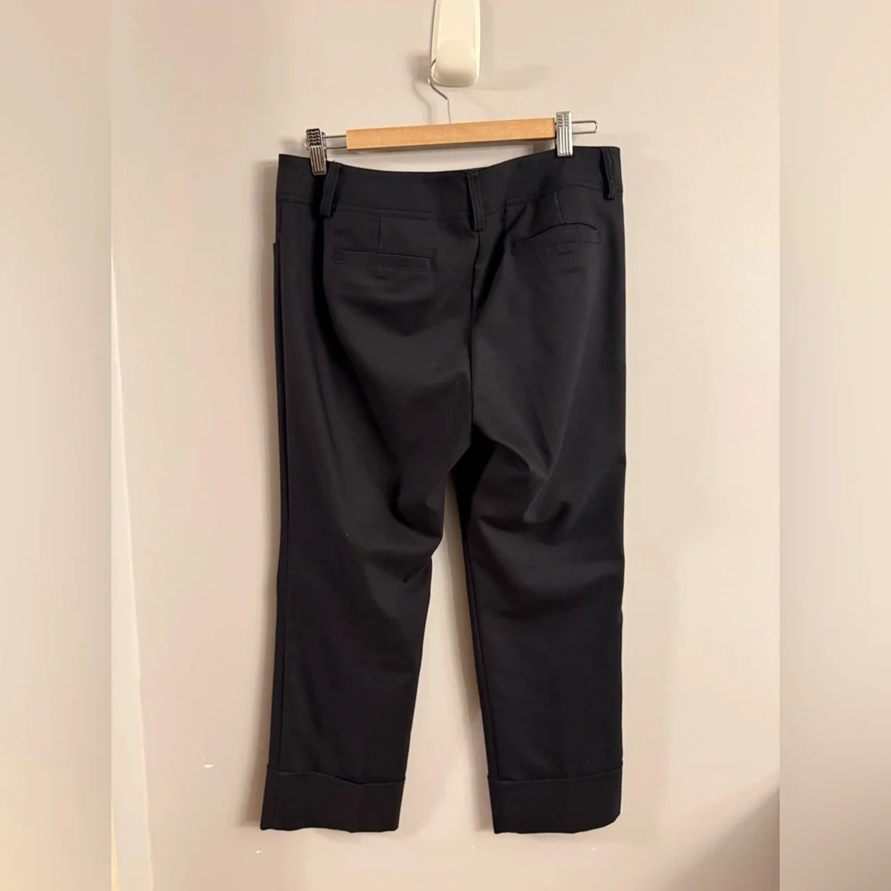 W by Worth Black Cropped Dress Pants – Size 8